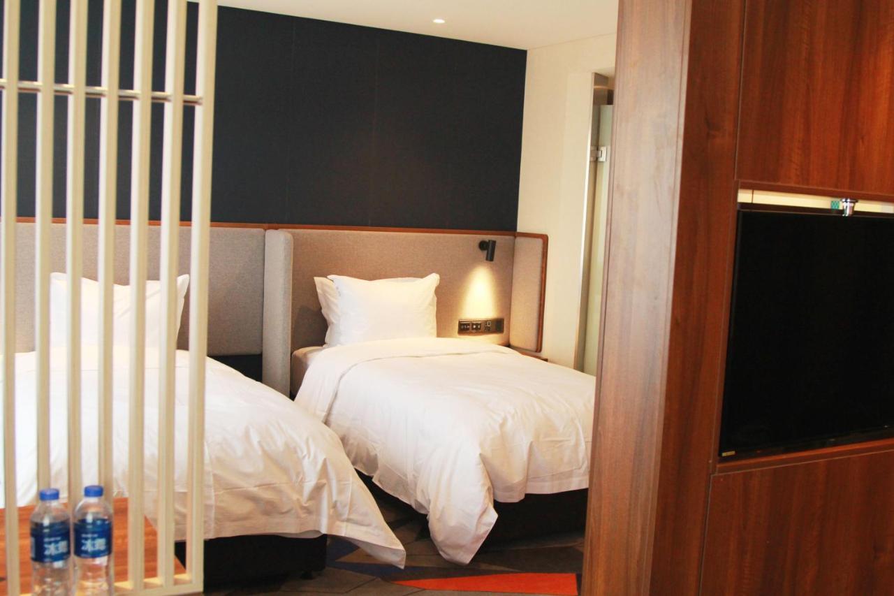Holiday Inn Express Harbin Nan'gang Bagian luar foto