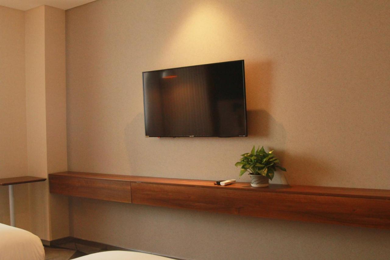 Holiday Inn Express Harbin Nan'gang Bagian luar foto